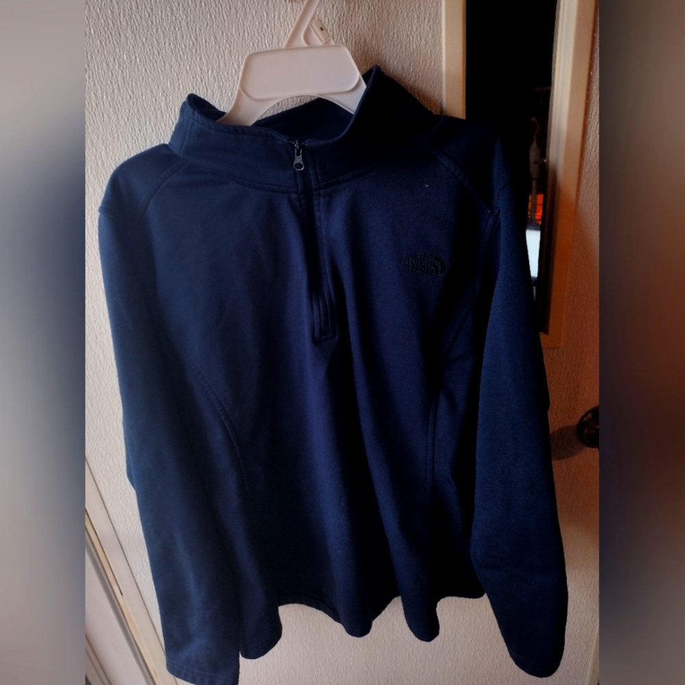 The North face zip pullover NWOT